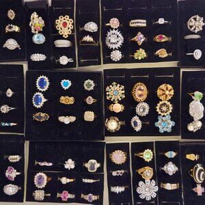 Lot 107 Vintage rings in excellent condition VALUE ~$1600 SALE $800+FREE SHIPPIN